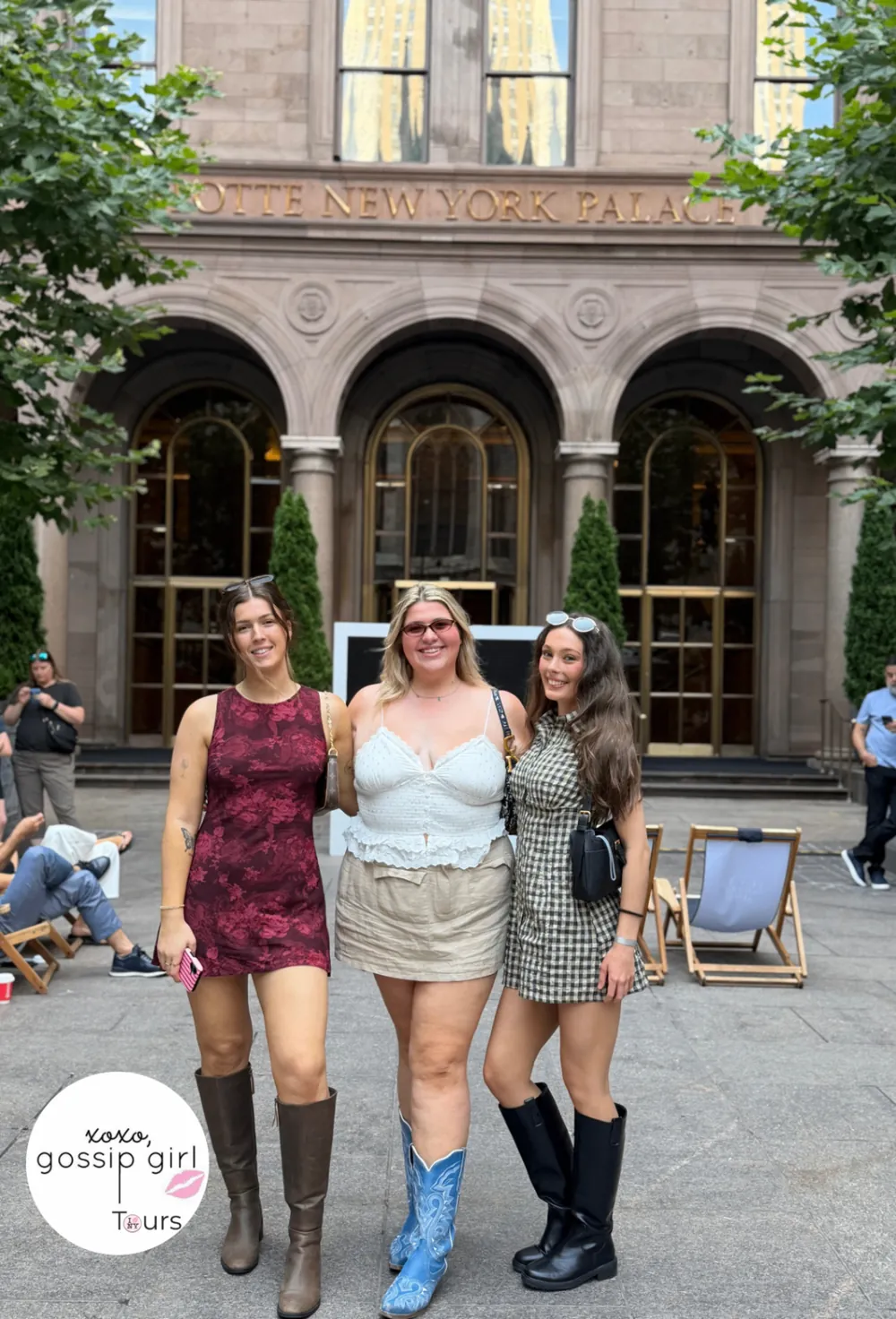 Guests in the courtyard of the Lotte New York Palace on Madison Avenue, a Gossip Girl hotel location